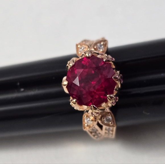 Sterling Silver 925 Vibrant Red Gemstone Ring with Intricate Gold Setting